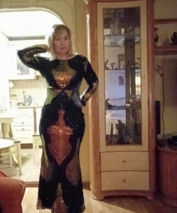 👠 Мои услуги включают все, что ты только пожелаешь: от классического секса до экспериментов в постели. 🌶️
Я умею находить общий язык с мужчинами разных типажей, всегда обворожительная и желанная. 🔥 Смотря на мои фото, можно понять, что тебя ждет незабываемый опыт с горячей и сексуальной леди. 💃
Возможно, ты хочешь открыть для себя что-то новое? Я могу быть твоей проводницей в мире наслаждений и фантазий. 😉 Я готова исполнить все твои мечты и желания, позволь себе расслабиться в моих объятиях. 💫
Отзывы моих клиентов – это подтверждение моей надежности и профессионализма. 💯 Обожаю свою работу и стараюсь, чтобы каждая встреча стала для нас уникальным событием. 😍
Ты ждешь встречи, и я здесь, чтобы осуществить все твои фантазии и желания. Добро пожаловать в мир наслаждения и страсти – со мной они станут реальностью. 🌹 Живу в Москве и готова подарить тебе небывалые ощущения! 😉 Светлана